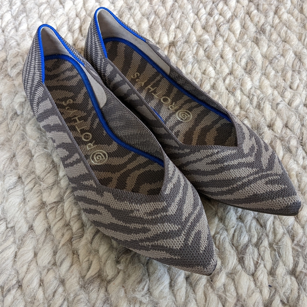 Rothy's gray zebra point size 9